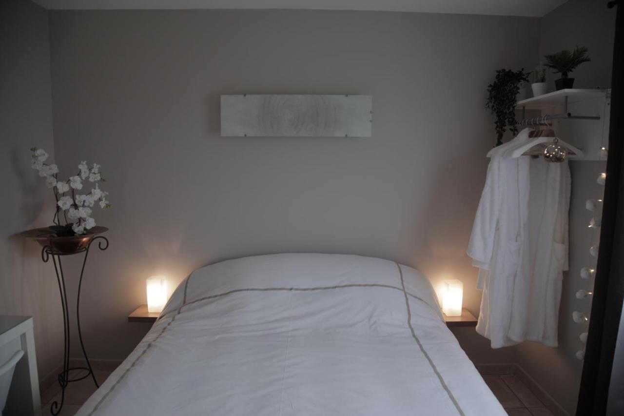 Au Doux Repos Bed & Breakfast Lucbardez-et-Bargues Luaran gambar