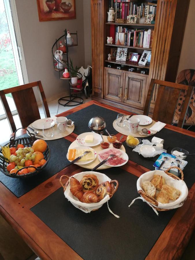 Au Doux Repos Bed & Breakfast Lucbardez-et-Bargues Luaran gambar